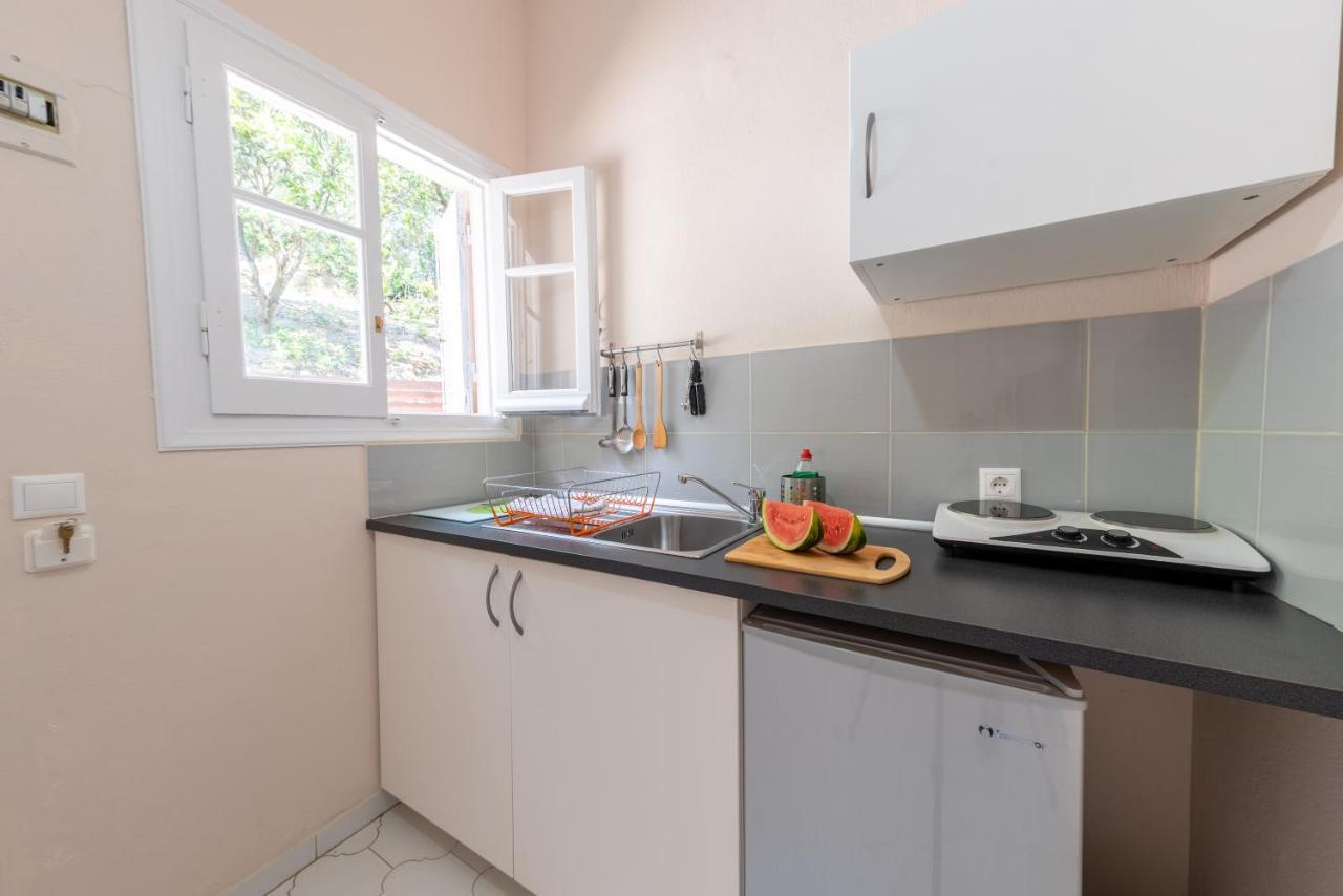 Eden Sea View Studios Mesongí المظهر الخارجي الصورة